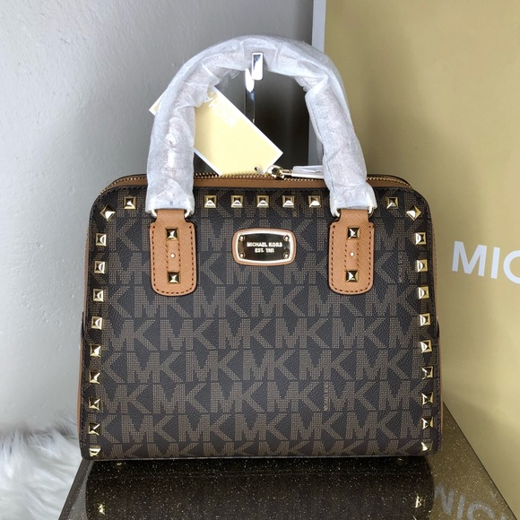 Michael Kors Handbags - LAST ☝️🔥 Michael Kors Sandrine Studded SM Satchel